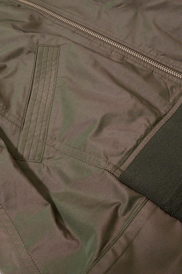 入荷予定アラアラ